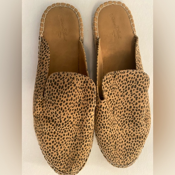 3 Universal Thread shoes + suede wedge lot. Women’s size 9 - Picture 2 of 13